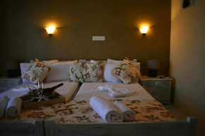 Foteini Rooms
